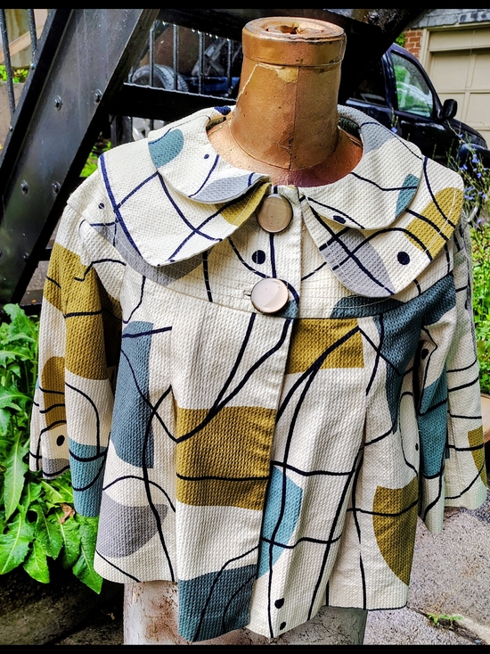 Lapis Jackets & Blazers - Lapis Abstract Print Peter Pan Collar Jacket in Cream, Olive & Blue Retro Print.